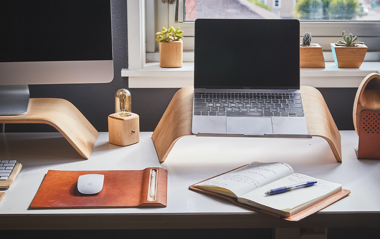 Ergonomic Desk Pieces For Remote Working