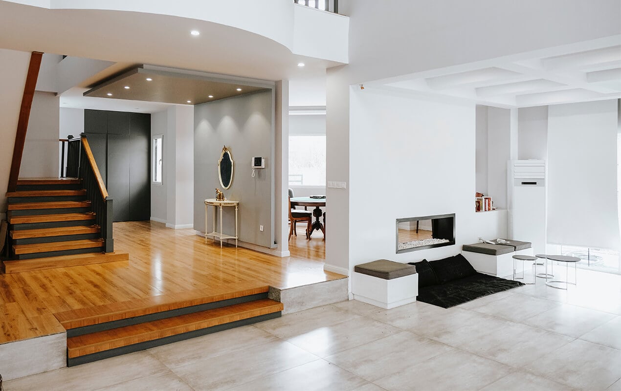 White Walls Living Room with DeCasa Collections