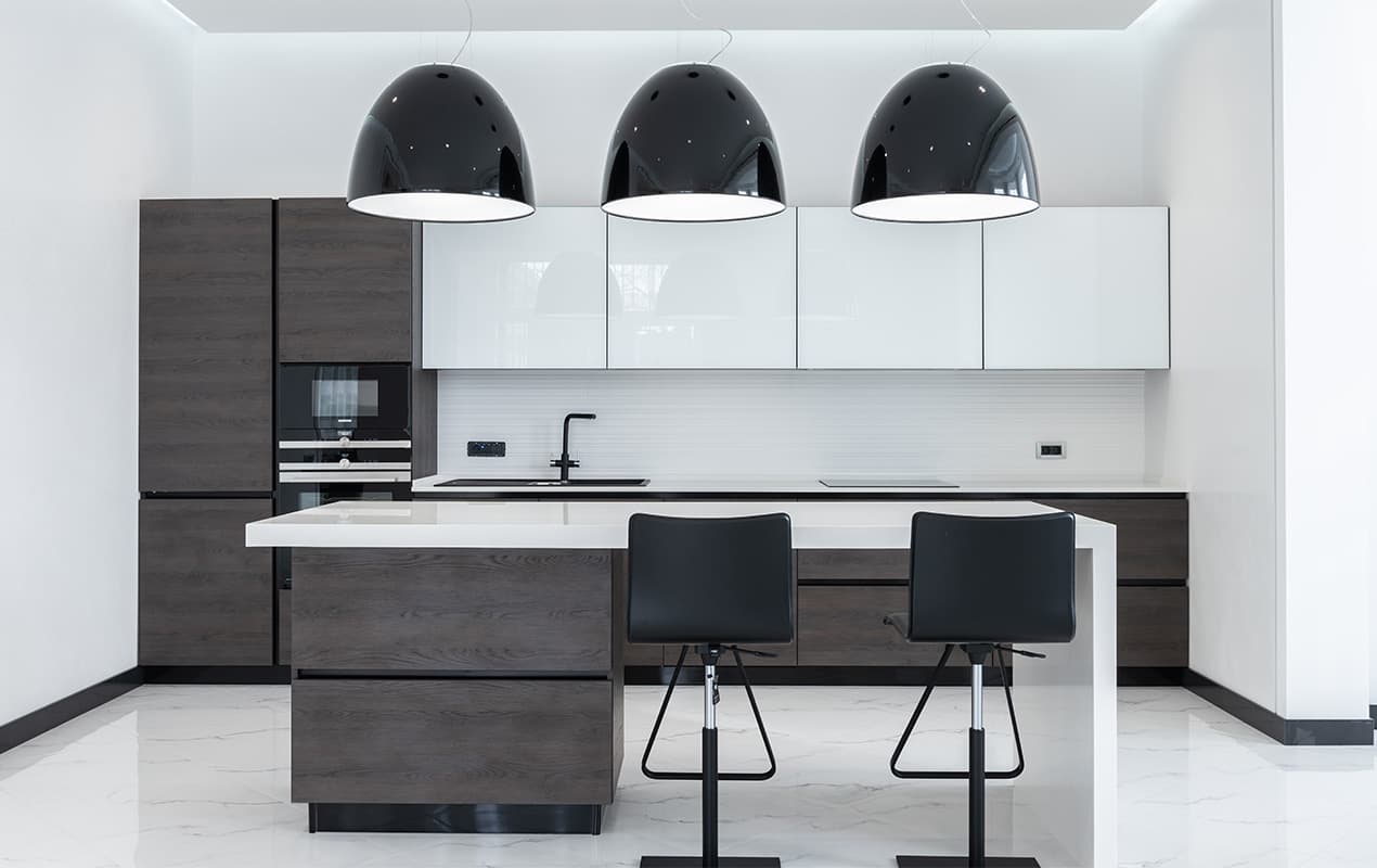 Timelessly Elegant Black And White Kitchen Design Inspiration