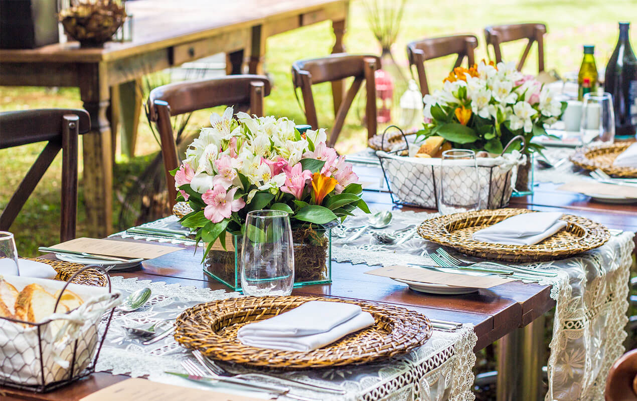 Table Setting with runners and a centrepiece