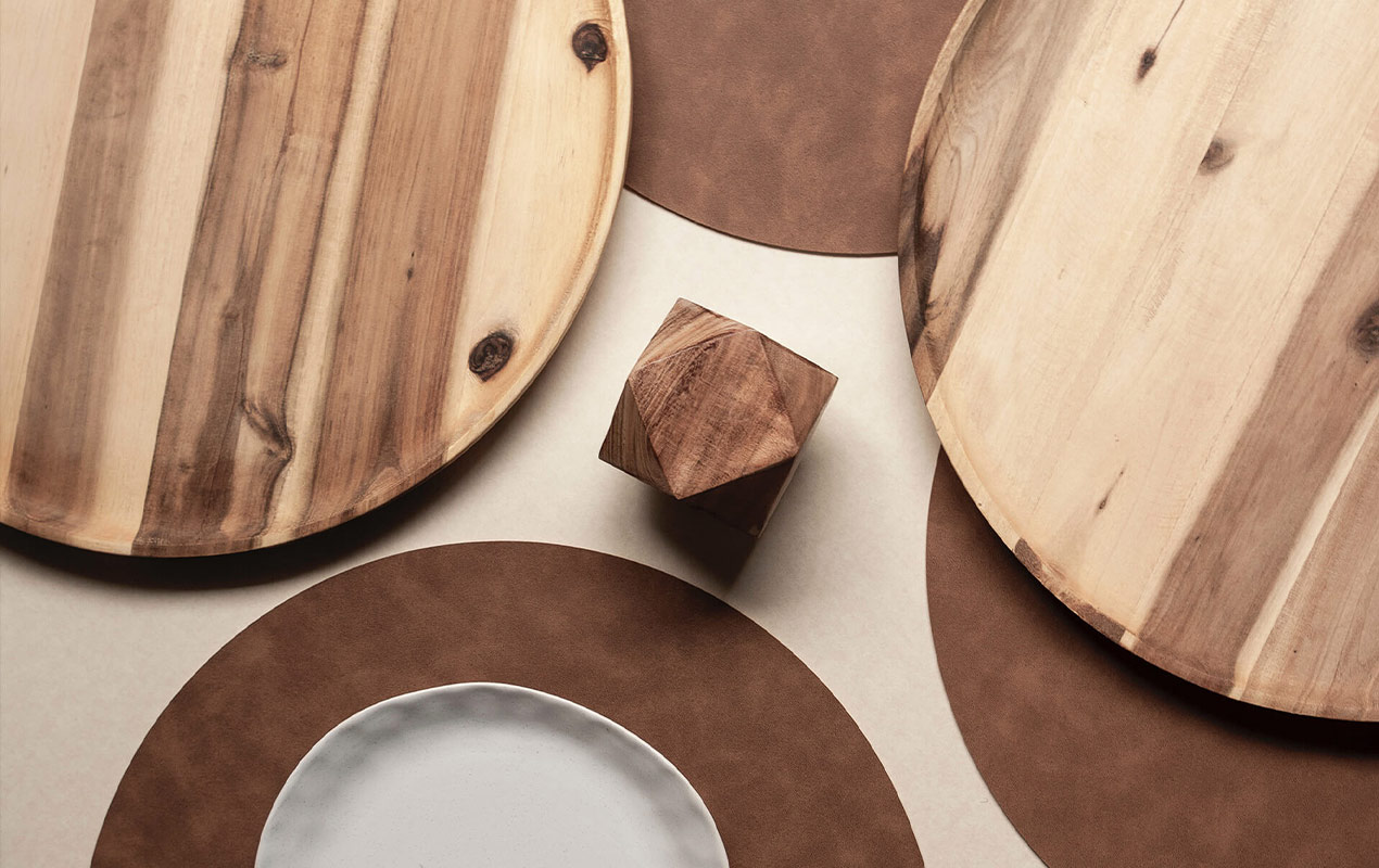 Round Trays are Better Than Rectangular Trays by DeCasa Collections