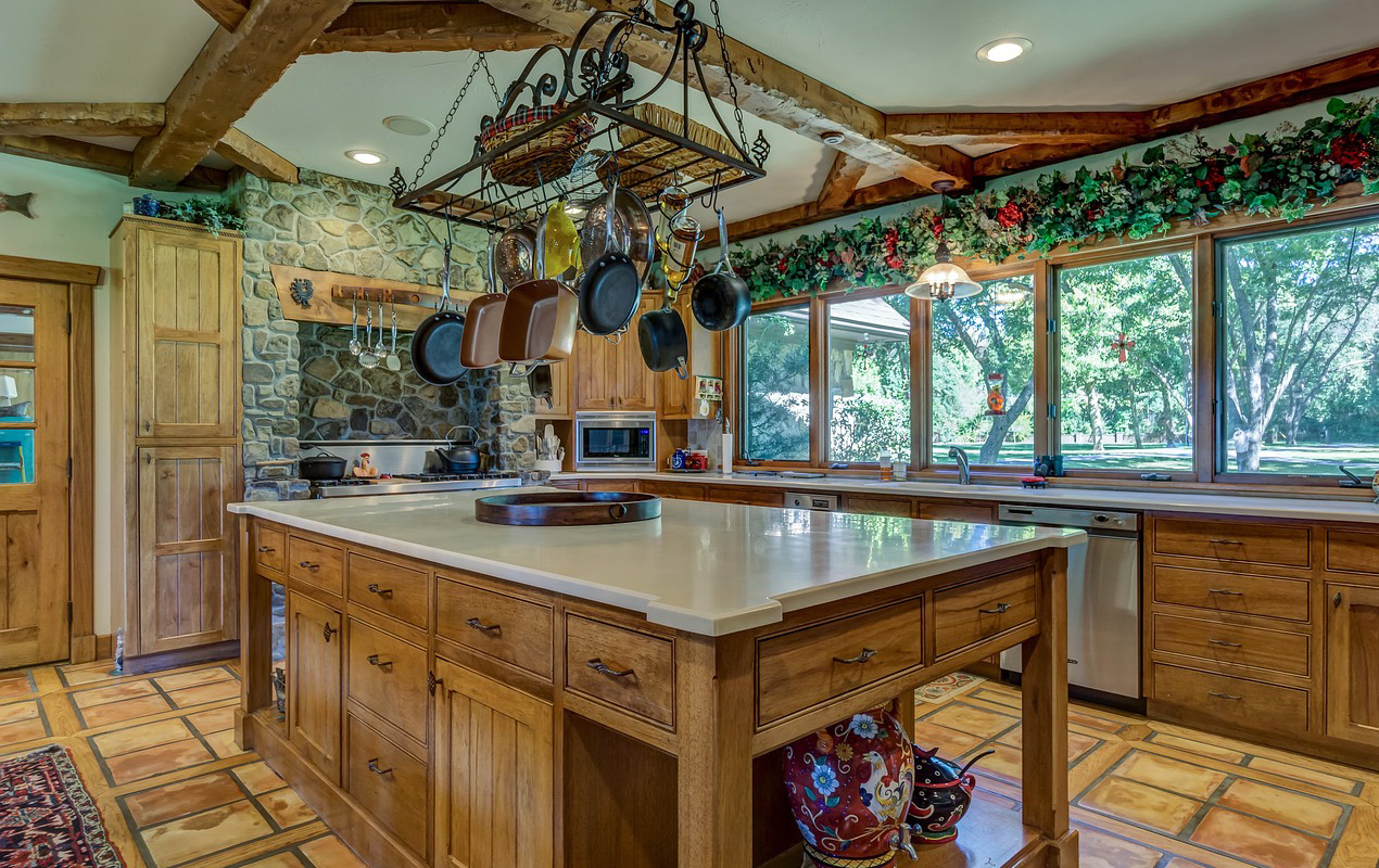 16 Rustic Kitchen Island Ideas to Create a Cozy Ambiance