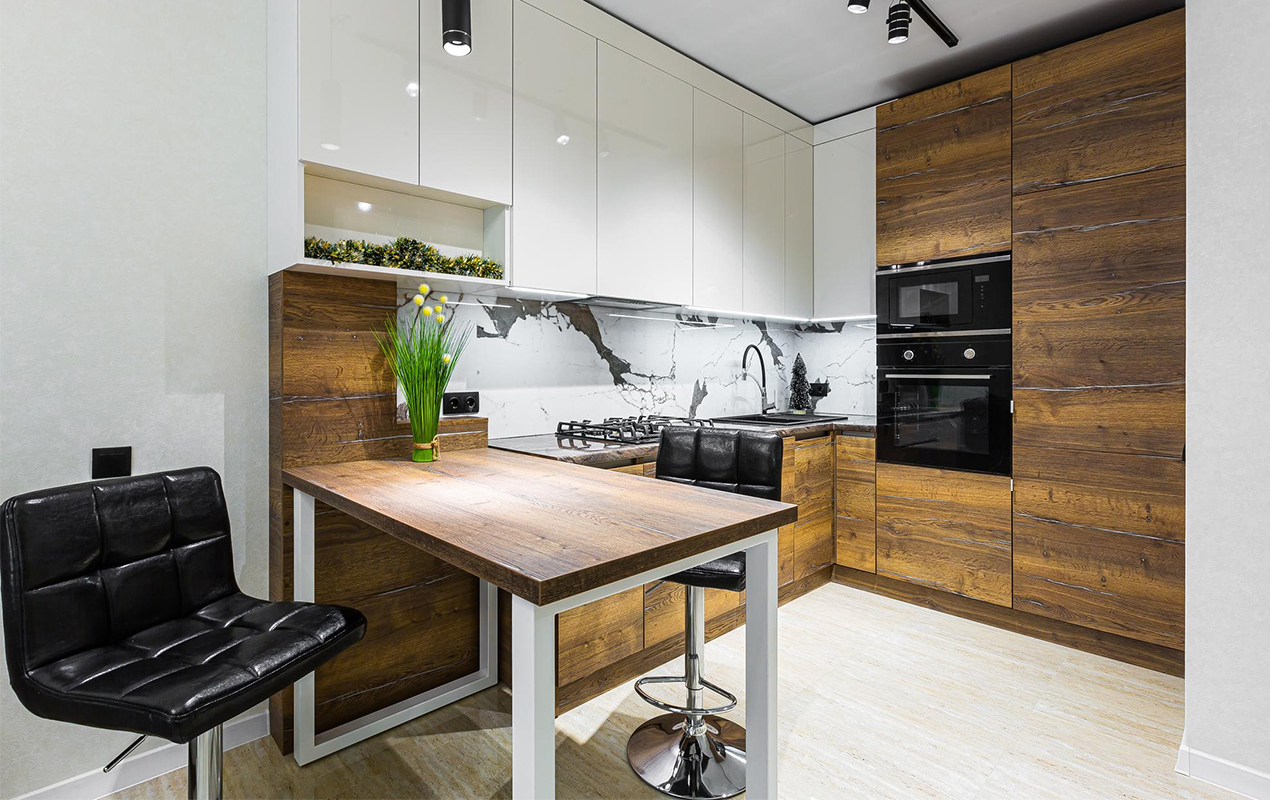 Modern wood kitchen with movable kitchen island