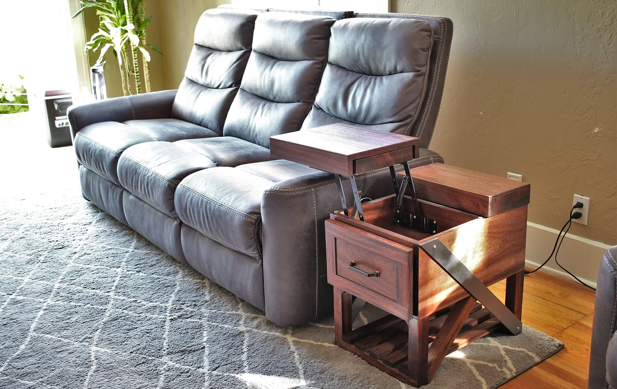 Low coffee table with lift top feature