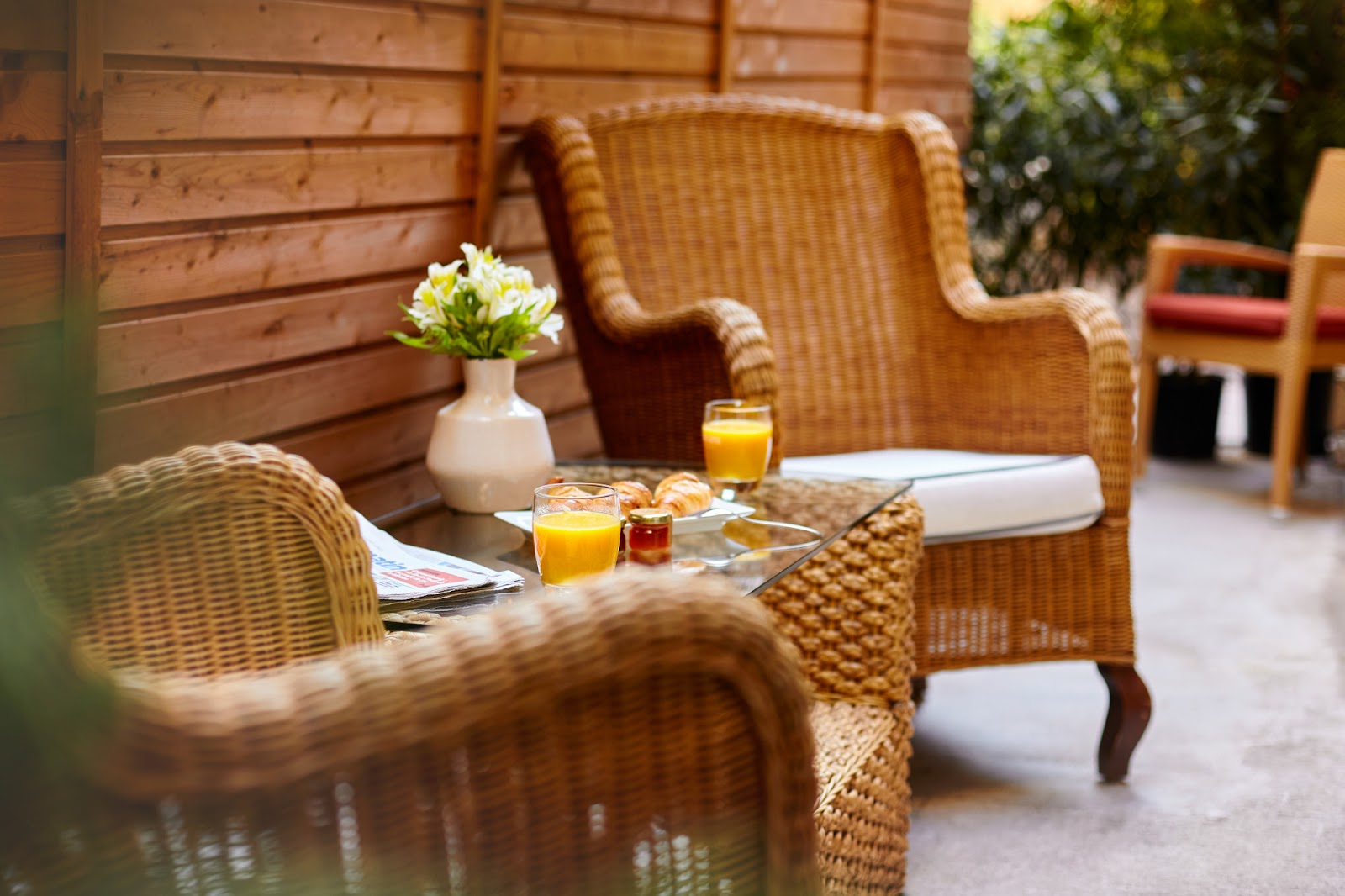 Rattan with Glass Top