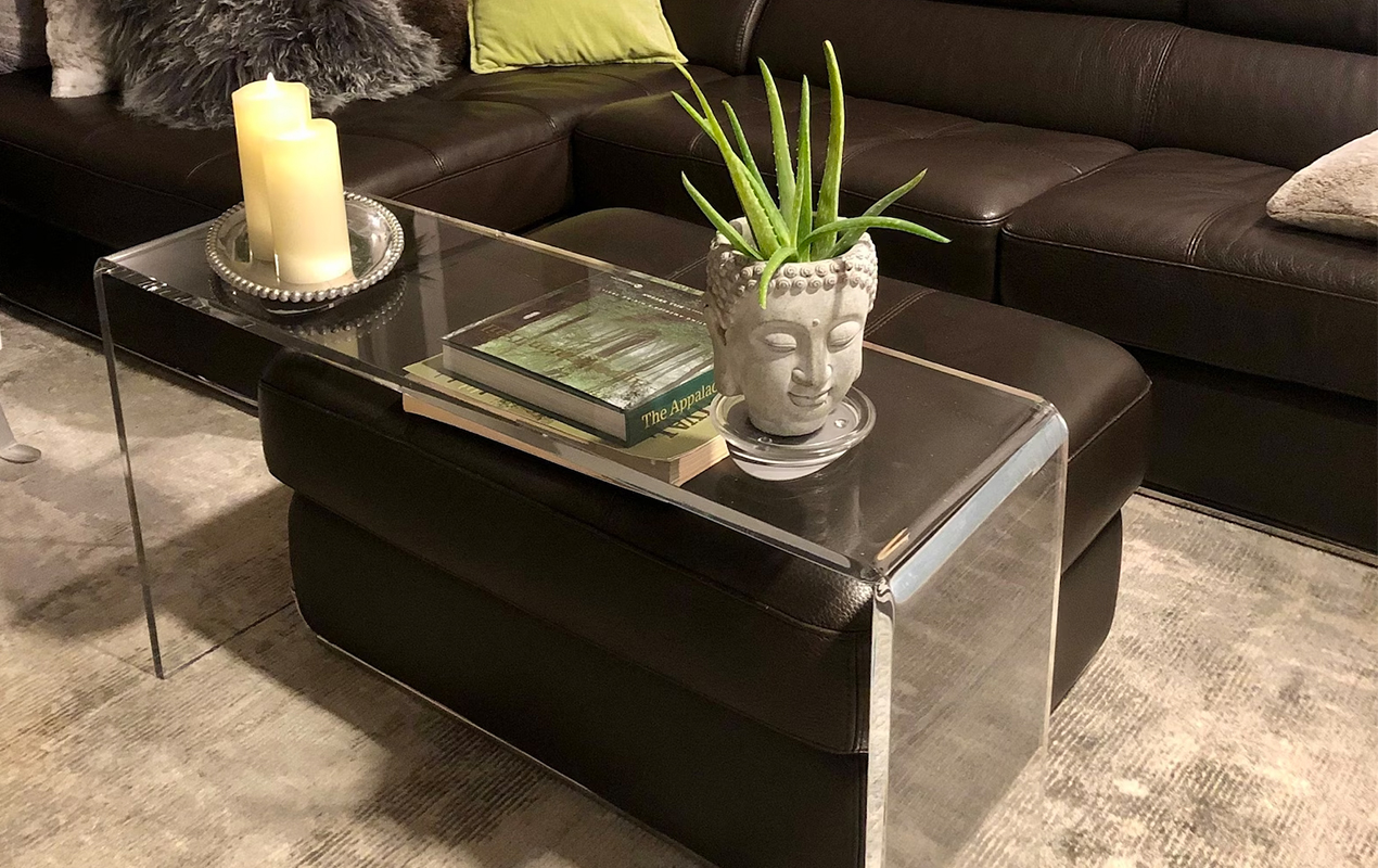 A Minimalist Acrylic Coffee Table with a Touch of Grace