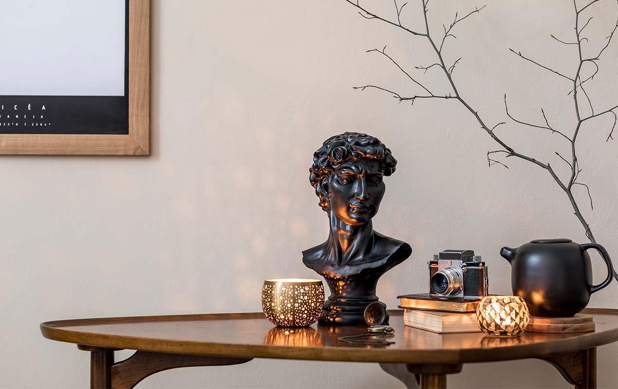 A vintage table with retro coffee table decor