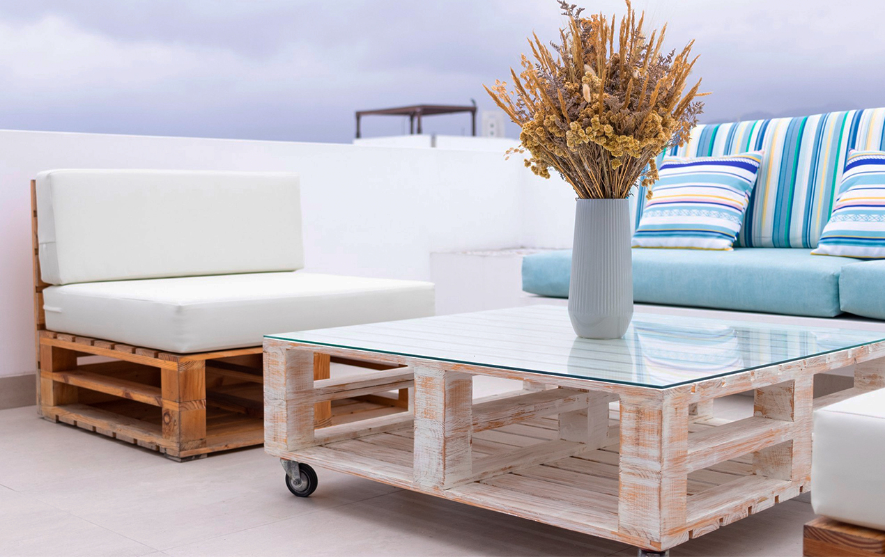 Mobile Coastal Coffee Table