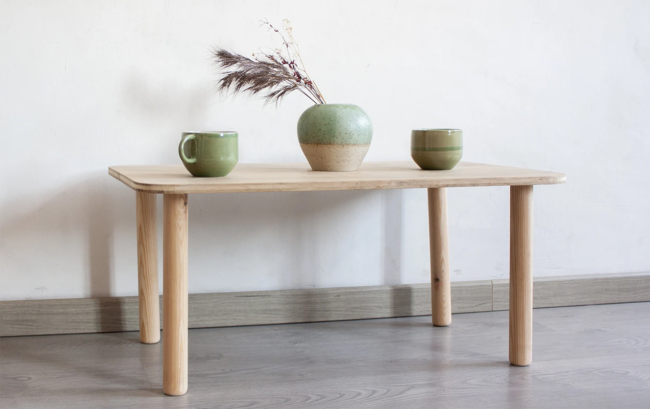 Sustainable Chic: The Artful Fusion of Oak and Pine in a Small-Sized Coffee Table