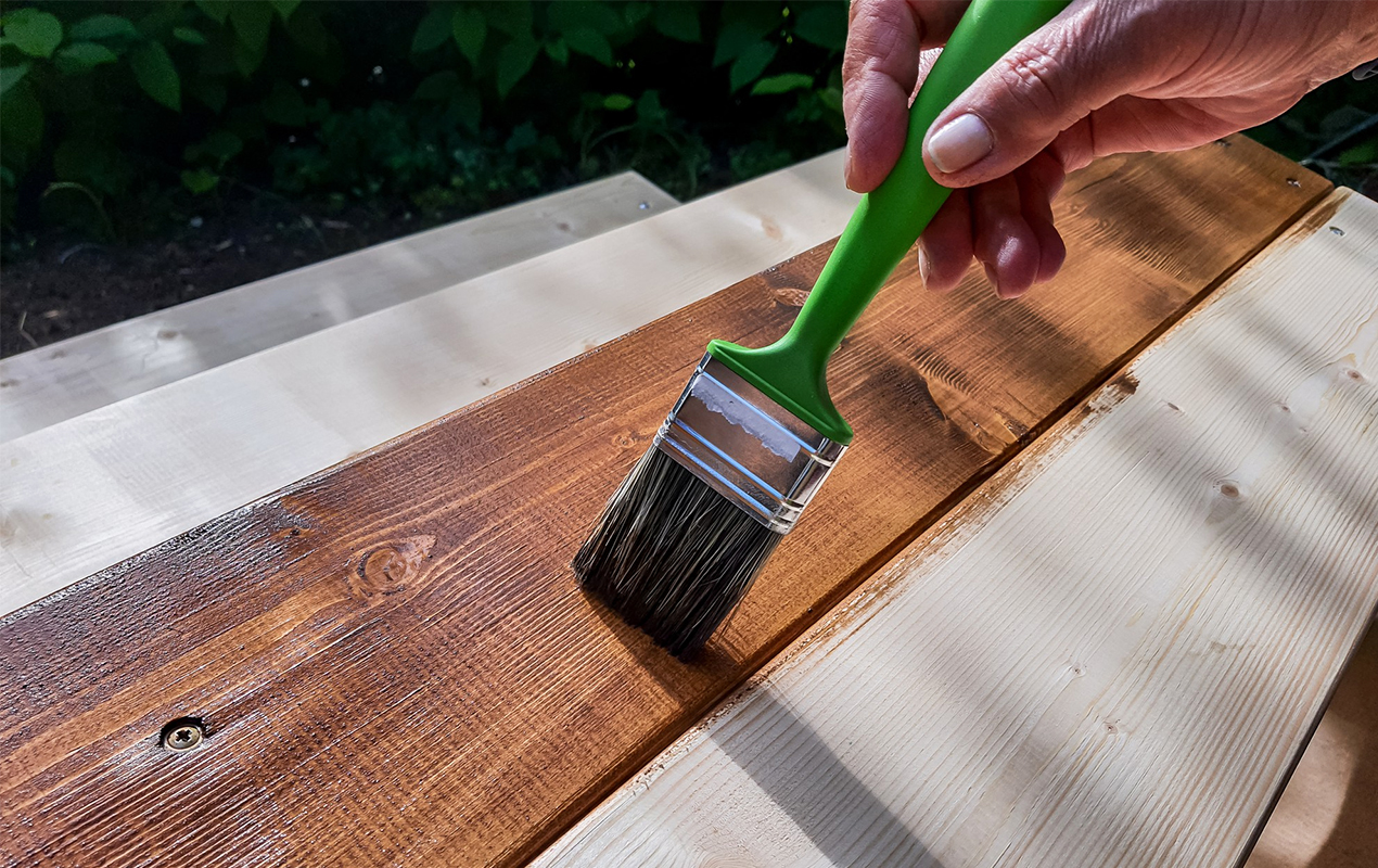 how to paint a coffee table