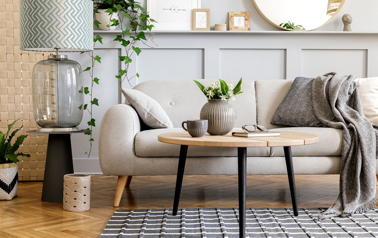 Enigmatic Mix Natural Wood Top and Black Leg Table