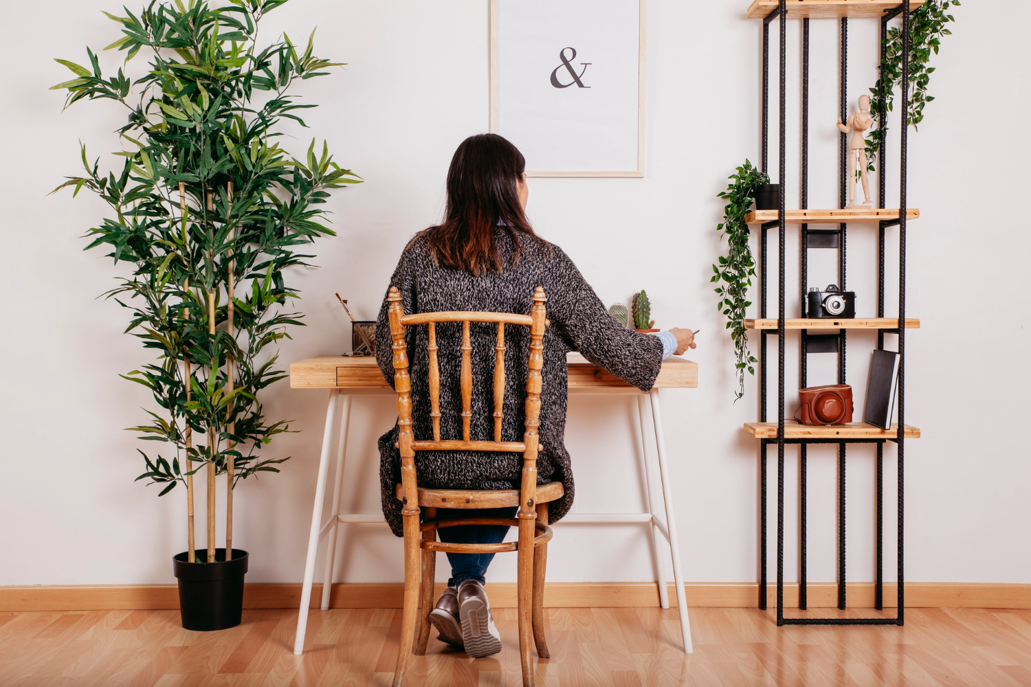 The Mindful Study: How Your Decor Influences Learning and Mood