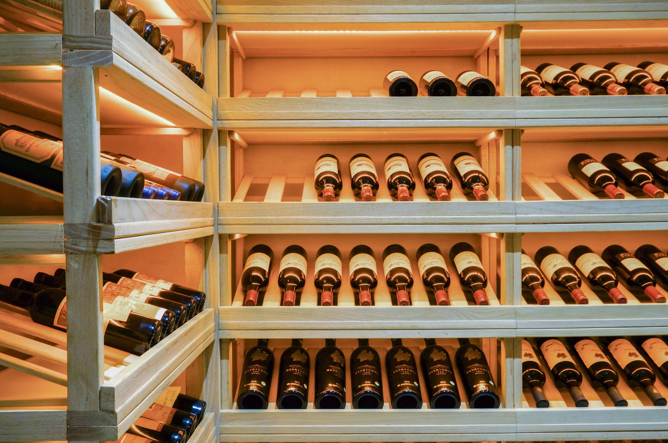Architectural Wine Rooms: Blending Storage with Statement