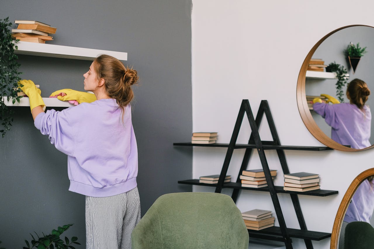 Should There Be a Separate Cleaning Fee After Moving Out