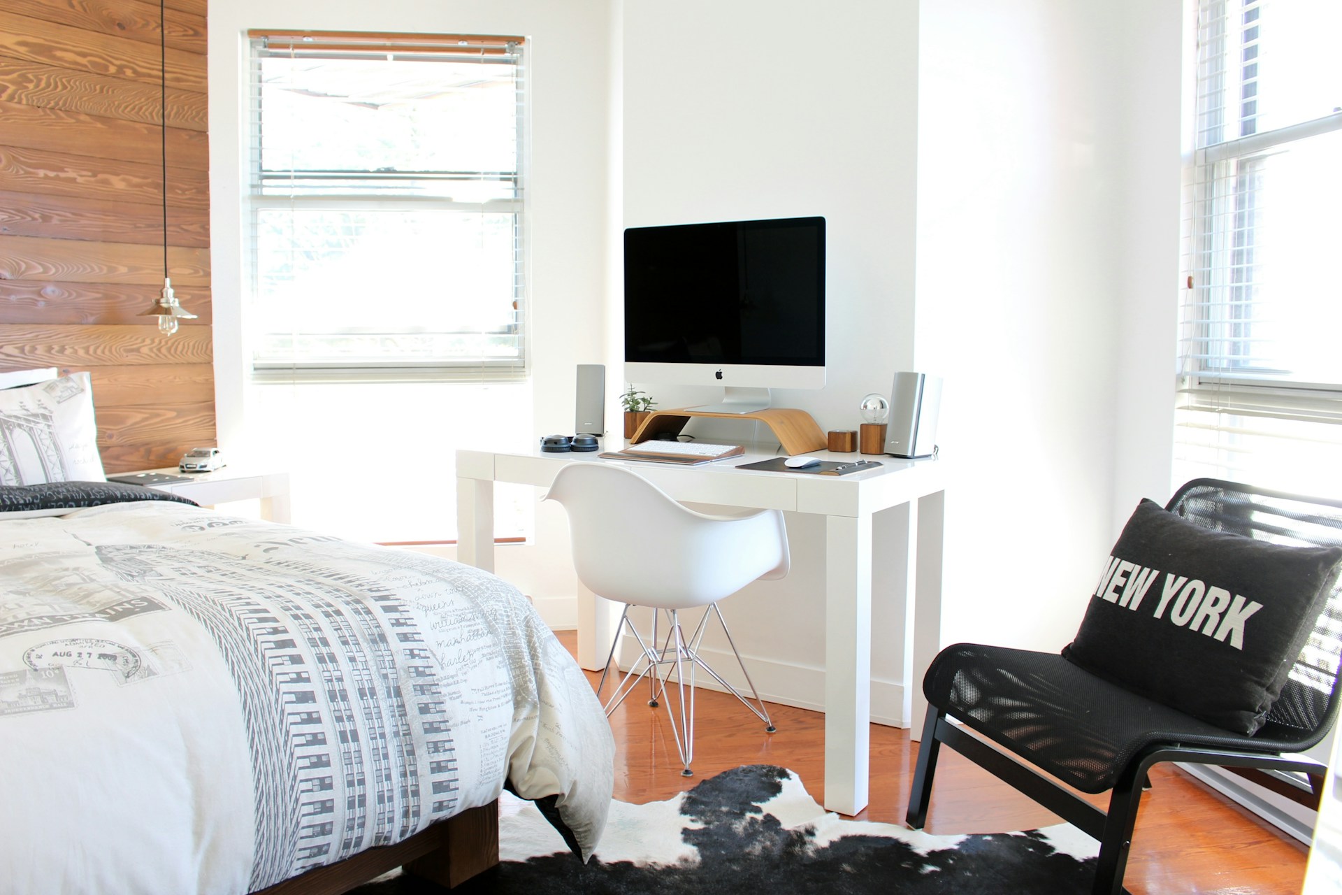 Dorm Room Design 101: Creating Your Ultimate Study and Chill Zone