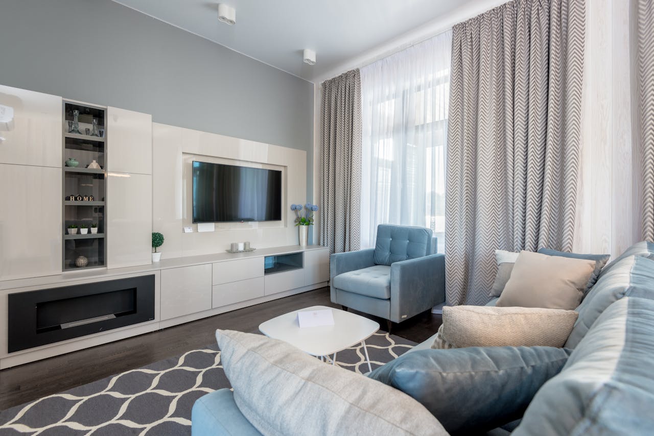 5 Types of Made-to-Measure Curtains Best for a Living Room