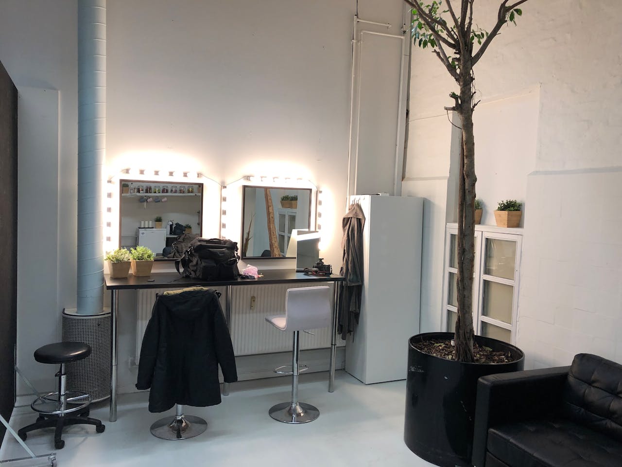 Makeup Room Decorating Tips: Create Your Dream Beauty Space