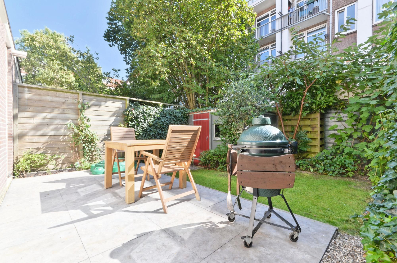 Transforming Outdoor Spaces into Summer Retreats