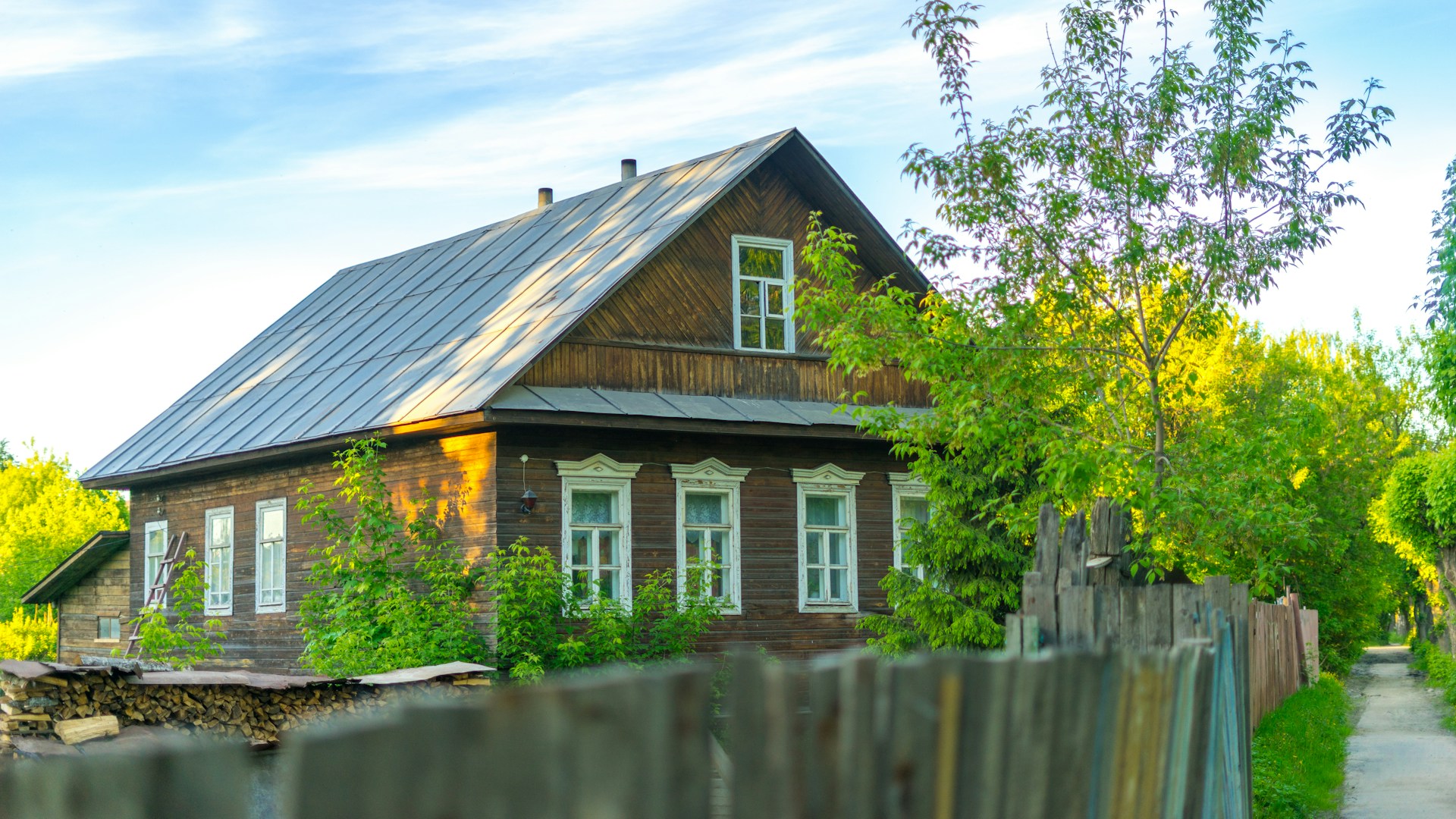 Common Issues That Compromise Roof Integrity