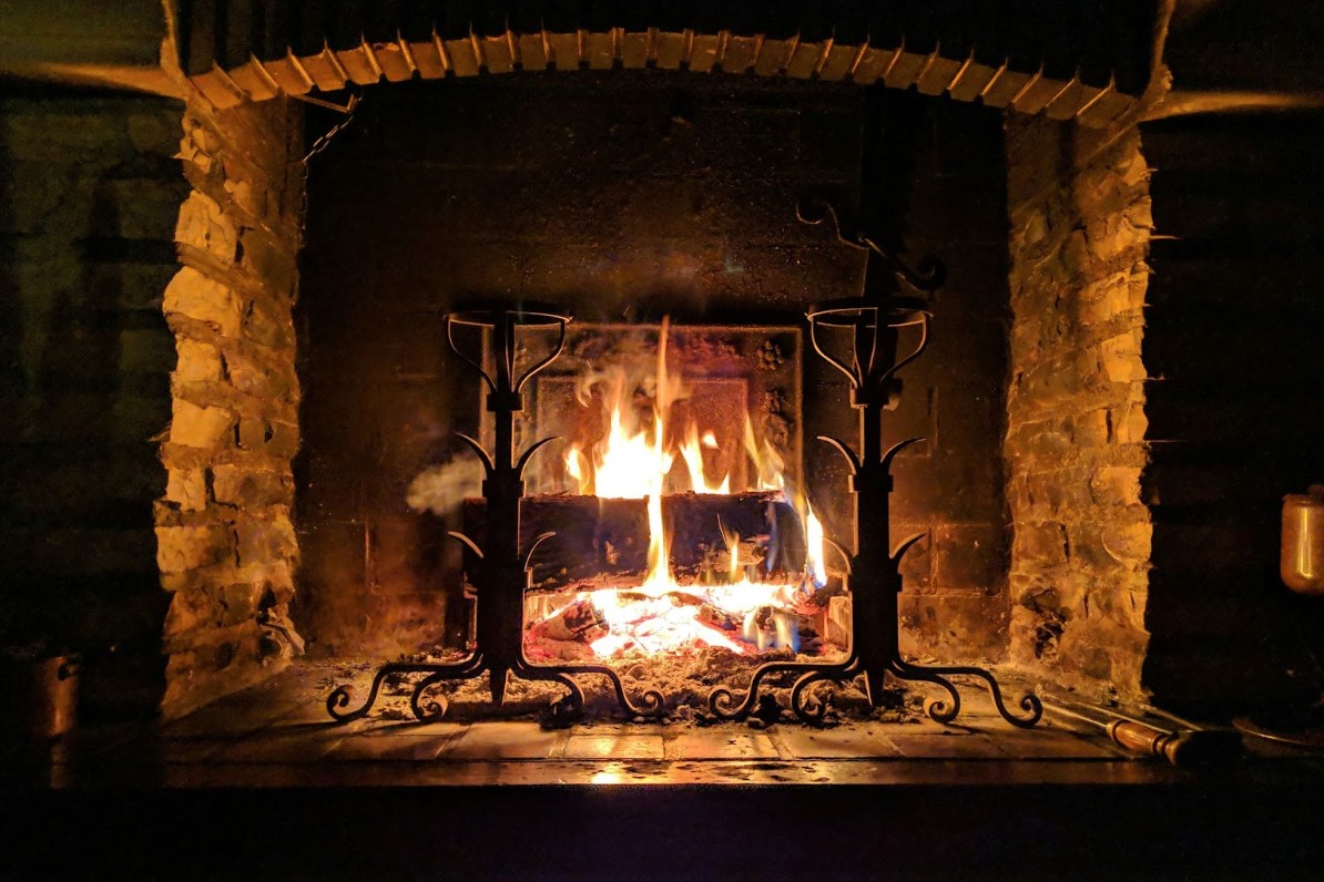 MagikFlame Review: I Replaced My Gas Fireplace and Never Looked Back