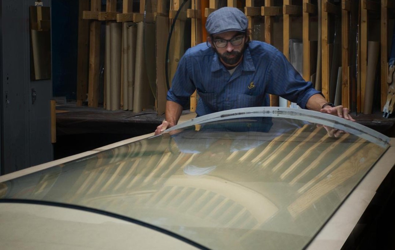 Bending Light, Saving Energy: How Curved Windows Are Shaping Sustainable Architecture