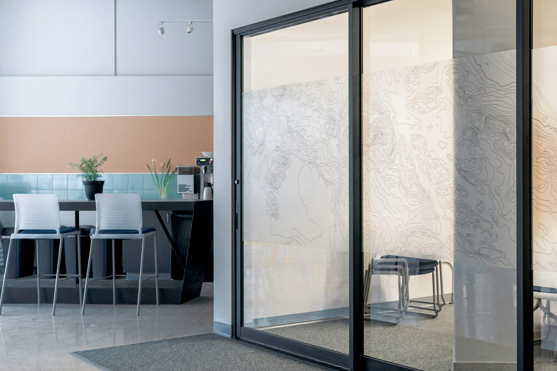 5 Sliding Door Problems Florida Homeowners Face Every Hurricane Season